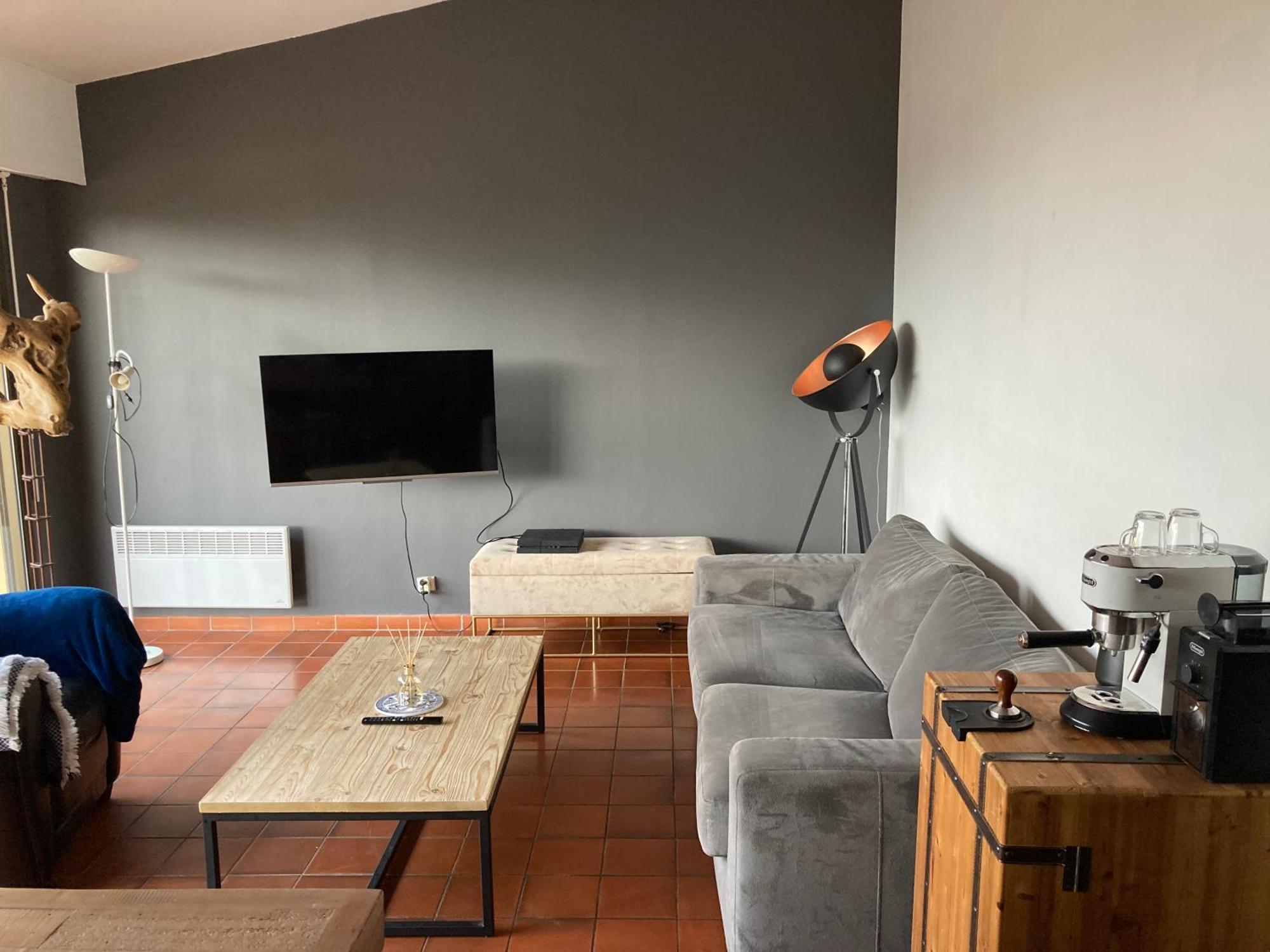 T2 Traversant Avec Une Grande Terrasse Et Piscine Cagnes-sur-Mer Esterno foto